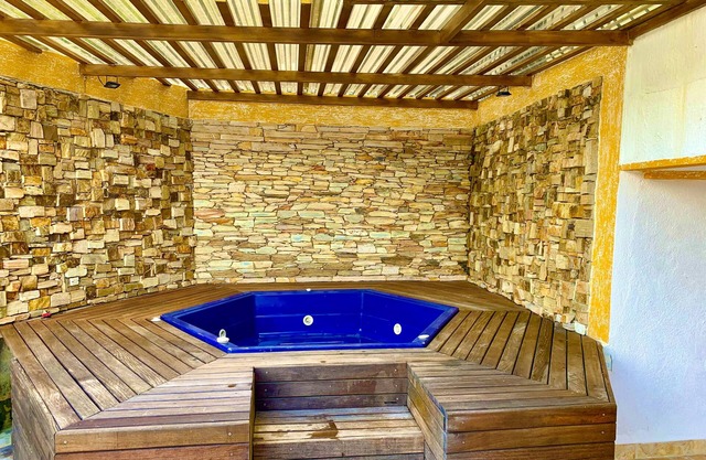 Finca Santa Monica Guatape Privada Lujosa Piscina Jacuzzi Sauna Muelle