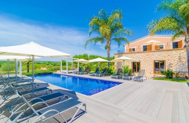 Finca Short De Conies 2