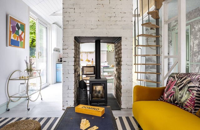 Finest Retreats | Rosemint Cottage