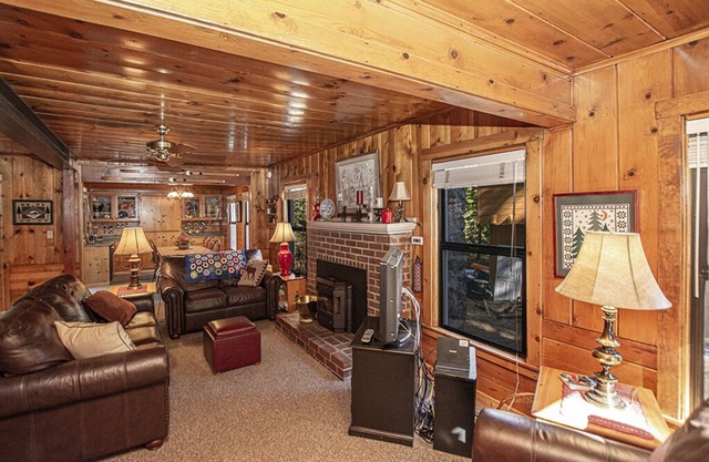 Tahoe Park Cottage 
