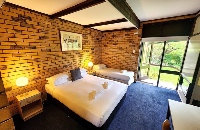 Fish Creek Hotel