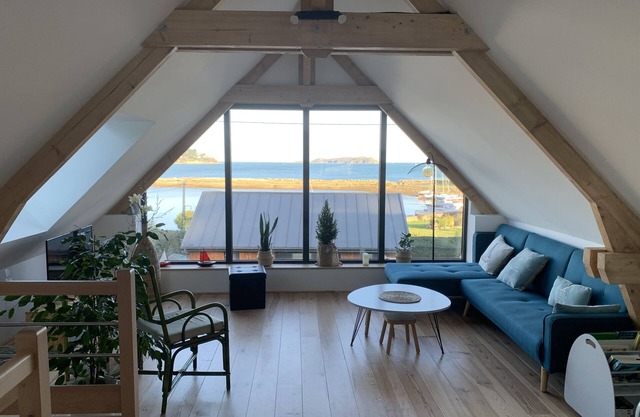 Fisherman's house, 5p, facing the sea, Perros-Guirec Bay