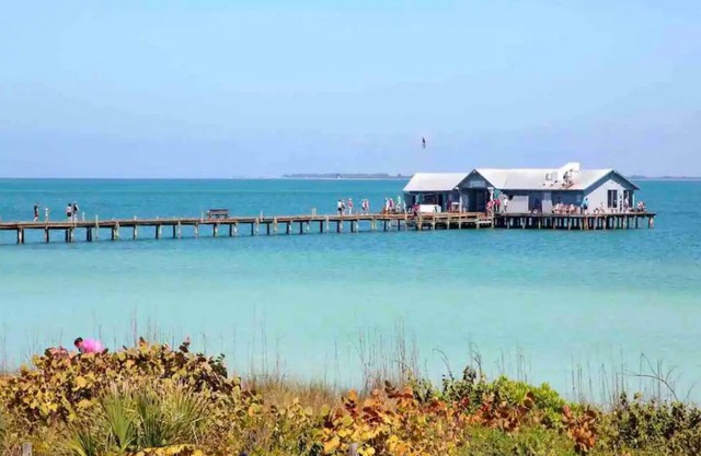 Five Beach Retreat Pickleball Pools Best Value @ Shorewalk Resort near AMI & IMG