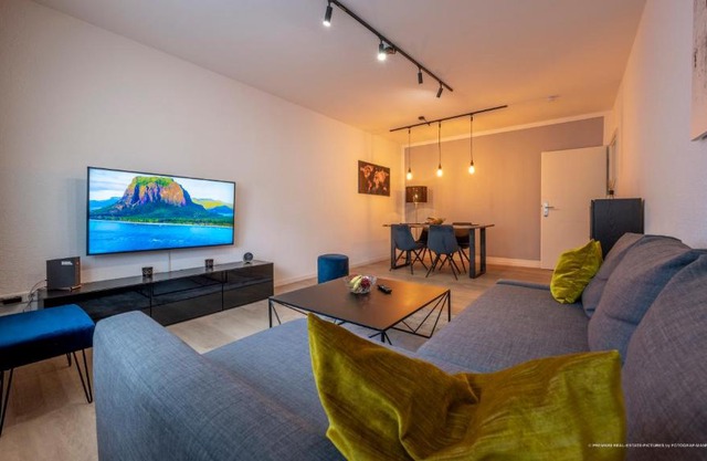 FLAIR: stylisches Apartment - Netflix - BASF - Uni Mannheim