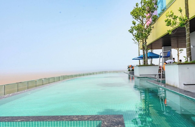 Flamingo Ibiza Party Resort Hai Tien