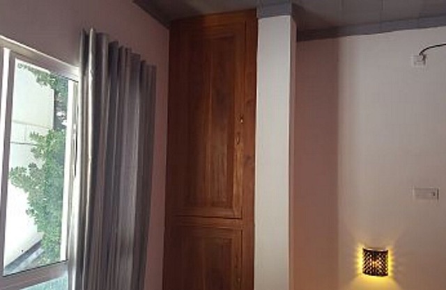 Flat 4 - Fully Furnished Air-conditioned Three Bedroom Apartment in Dehiwala