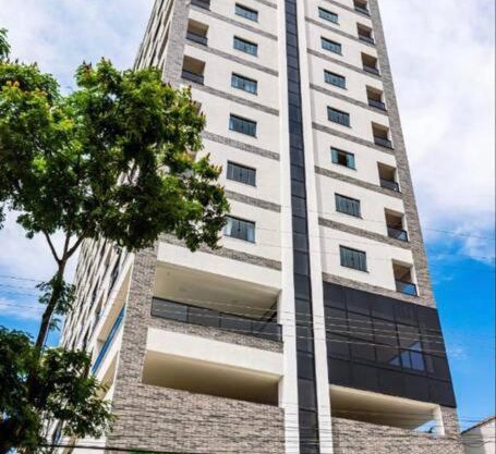 Flat lindo com piscina e linda vista da cidade