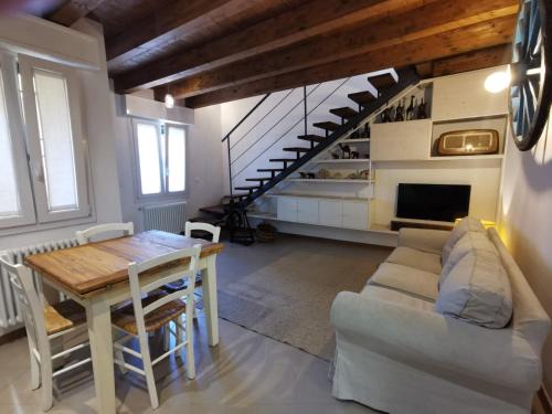 Flat Unipol Arena