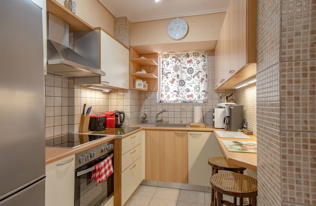 Flat w. Parking next to Flisvos Marina & SNFCC