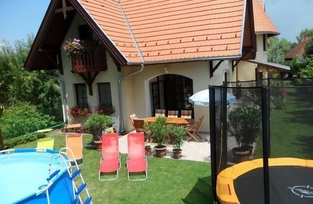 Flat with private pool