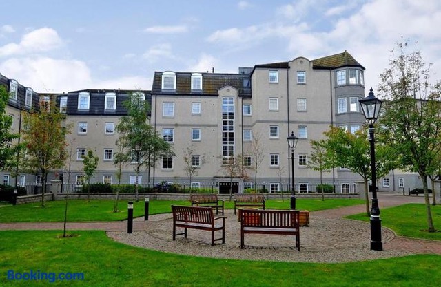 Fonthill Apartment