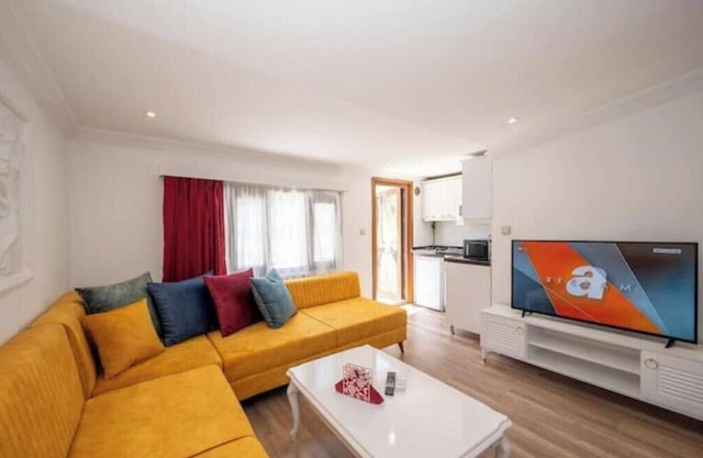 FOR 12 PERSON - 2 Minutes to Taksim Square