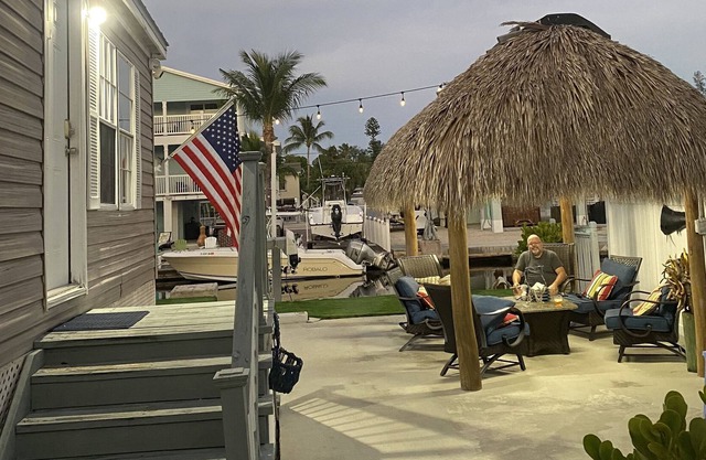 For special rates on long term rentals call 305-351-6031, come enjoy paradise