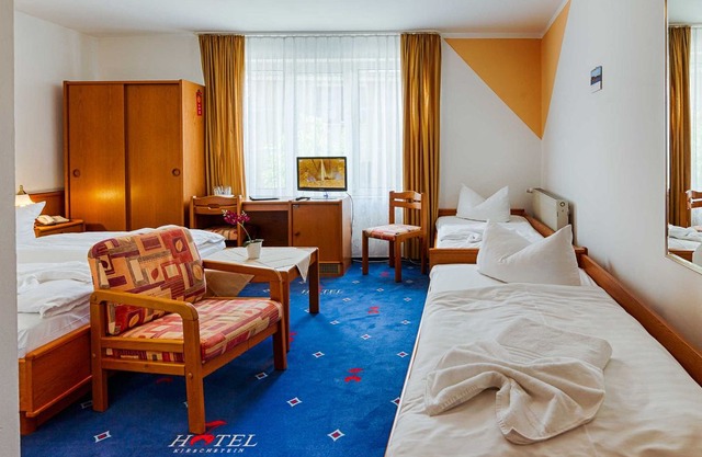 Four-bed room - Hotel Kirschstein