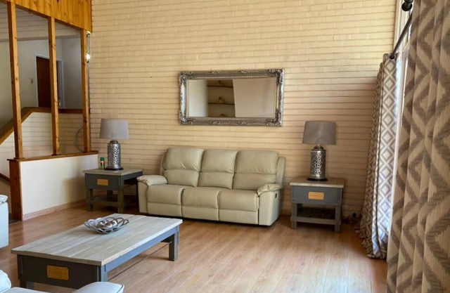 Four bedroomed Villa in Morningside - 2035