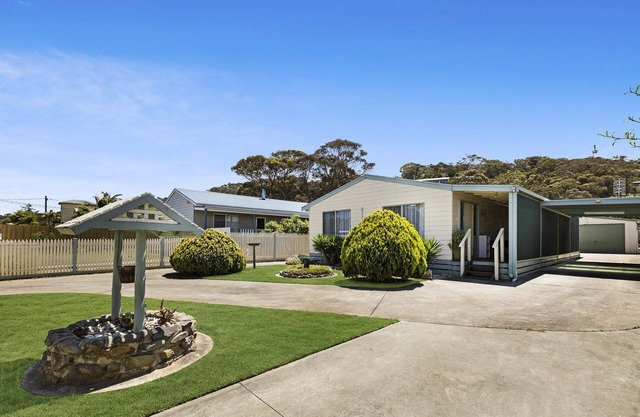 Four Sisters - Cosy beach home, close to the ocean