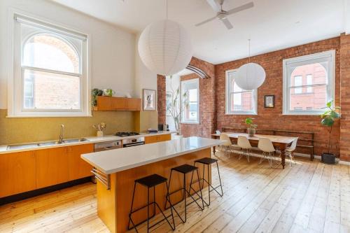 Foy and Gibson - An Industrial Chic Historic Warehouse