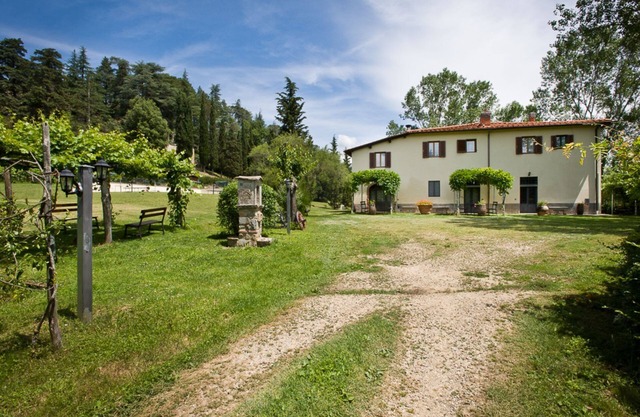 Francesca, a Peaceful Retreat in 1800's Botanical Park
