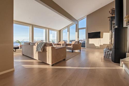 Fredheim, Northern Light Lodge