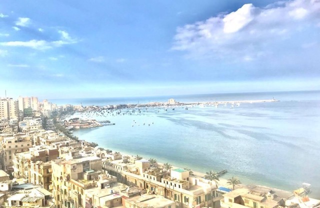 FREE AIRPORT PICK UP beautiful sea view Apt