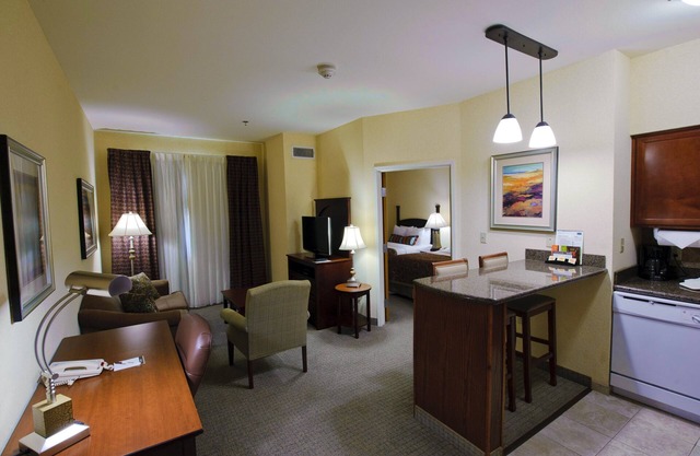 Free Breakfast Buffet! Just a Few Miles from Area Beaches