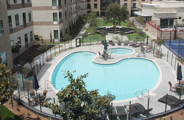 Free Breakfast Included! Pool & Hot Tub Access. Great Location!