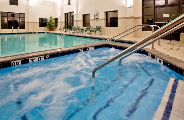 Free Breakfast. Indoor Pool & Hot Tub. Great for Business Travelers!