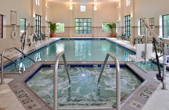 Free Breakfast. Indoor Pool & Hot Tub. Great for Business Travelers!