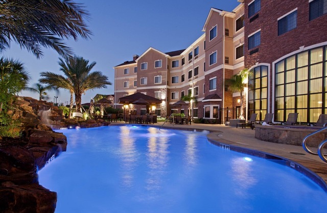 Free Breakfast + Outdoor Pool + Hot Tub | Only 10 Minutes from NASA