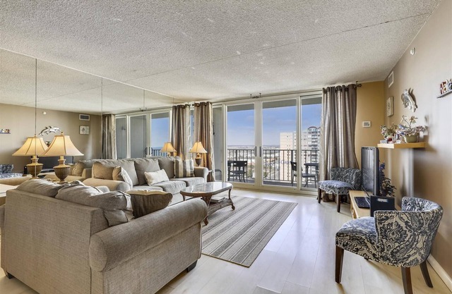 FREE DAILY ACTIVITIES & LINENS INCLUDED*! 2bed/2bath Quayh condo available for a mini-week!