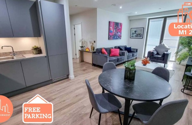 Free Parking Townhouse by City SuperHost