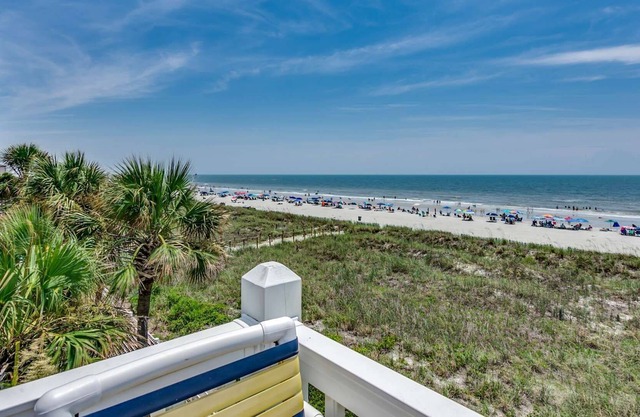 Free Tickets to Local Attractions - Adorable Oceanfront Condo, Free WiFI & Parking