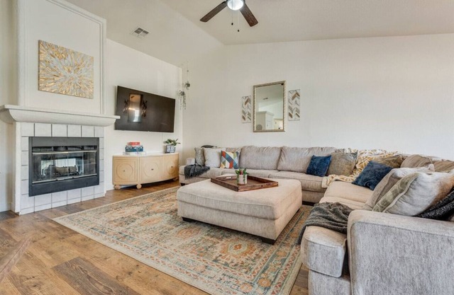 Freshwater Fun | Family Game Room & Pet Friendly