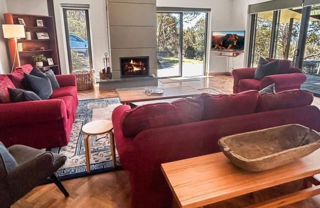 Frogmouth Hutte 4 bedroom house in bush surrounds