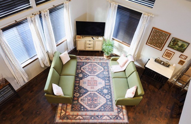 Front Street Retreat