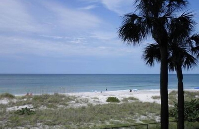 Full Beach Front South Corner Condo with Heated Pool, Spa & Tennis Court 2/2