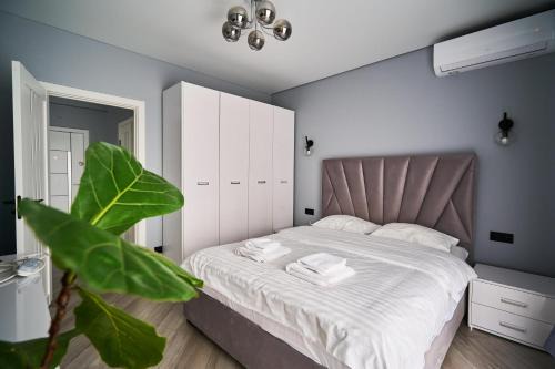 Full-Equipped 1BR in Center by Torro Mall