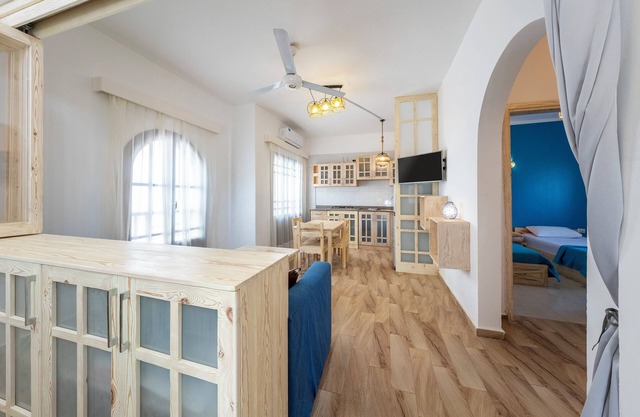 Full-furnished spacious apartment with rooftop and sea view