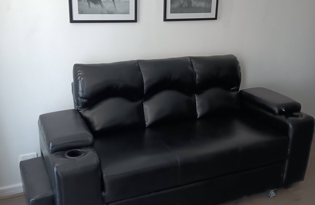 Full lodging, rented housing in Santiago, Chile (with view of the racetrack)