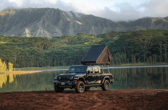 Fully Decked 4WD Jeep Gladiator Mojave!