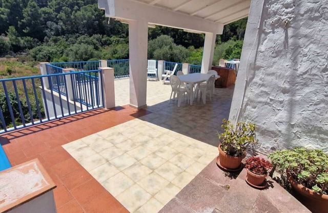 Fully detached villa. Sea-view terrace.Barbecue with wood-burning oven.