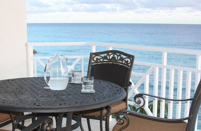Fully equipped and outfitted, spacious ocean front condo