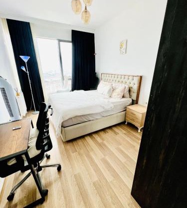 Fully Furnished 1 Plus 1 Bedroom Suite Apartment