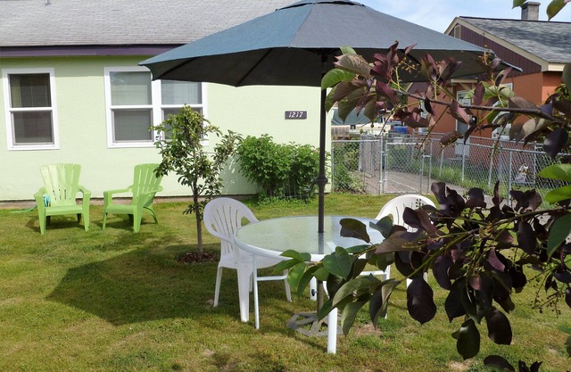 Fully Furnished, Quiet and Clean, Easy Access To Anchorage's Many Attractions!