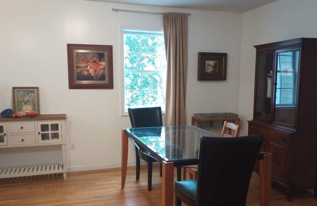 Fully Independent apartment with garage Manhattan Views