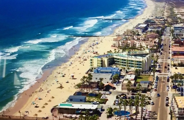 Fun by the Sand: Imperial Beach spacious condo steps from the beach!