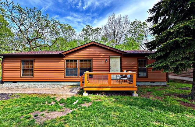 Fun Group Villa w/3 Bedrooms & 2 Baths in the Island Club - Sleeps 10 - IC74