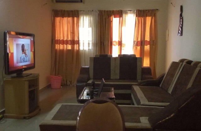 Furnished and air-conditioned villa 200 meters from a main road (avenue des arts)