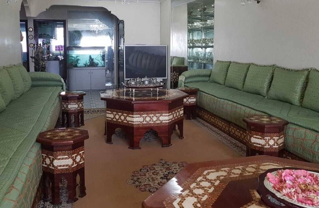 Furnished apartment in the city center and close to the sea