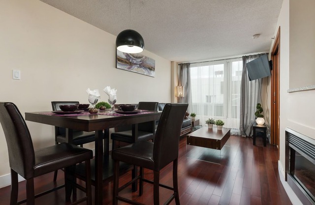 FURNISHED COZY SUITES IN Old MTL!!!! FREE INDOOR PARKING